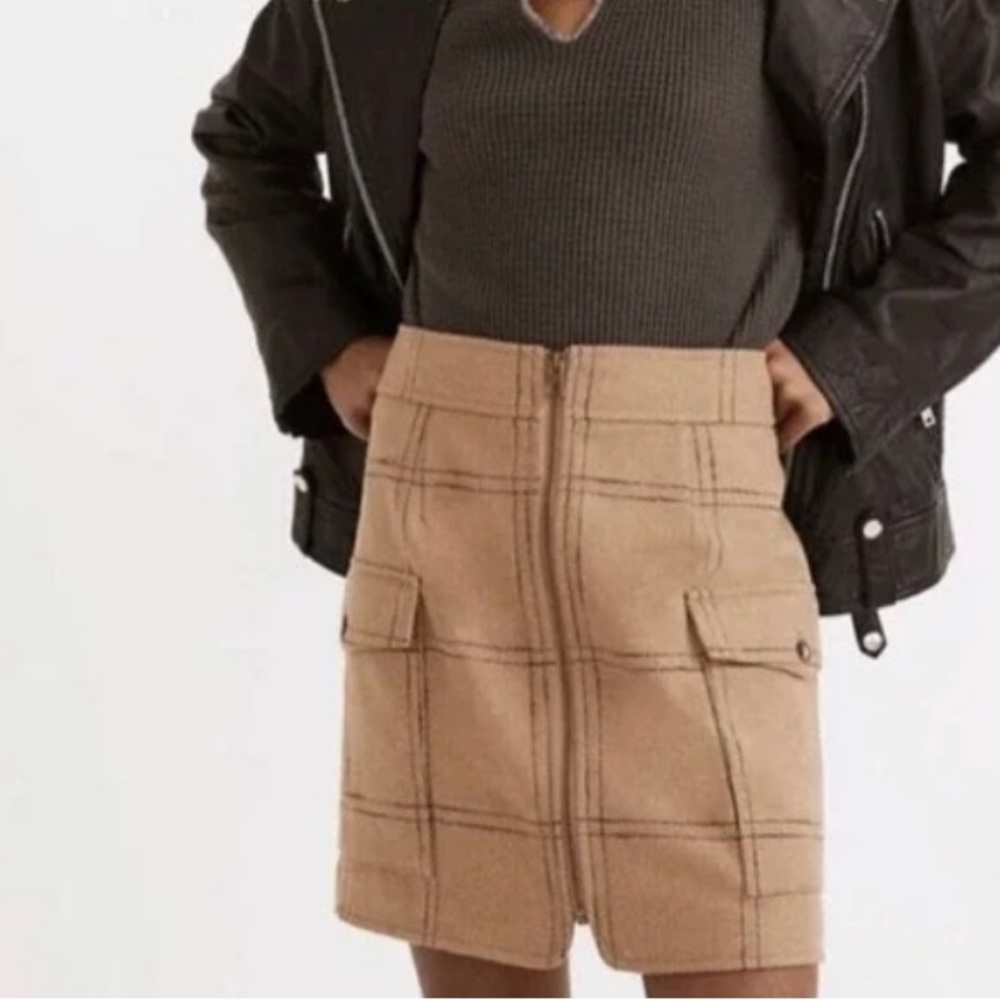 Madewell size 10 tweed structured short skirt.